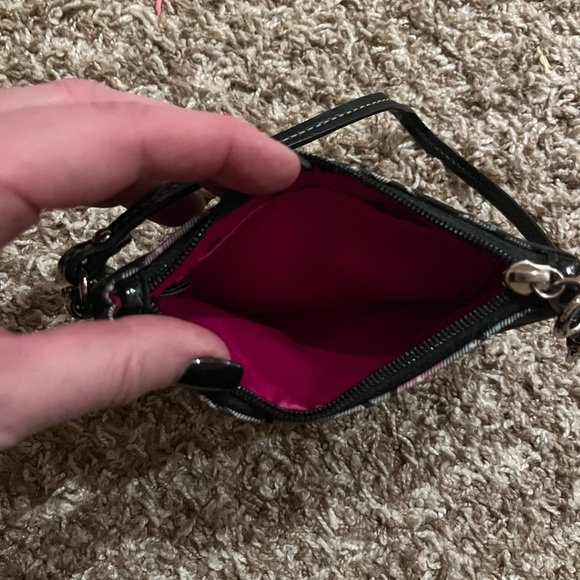 Coach wristlet - like new - Picture 2 of 6